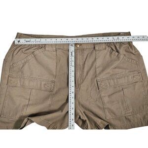 Cabelas Mens Beige Cargo Shorts Size 46 Cotton Side Elastic Waistband